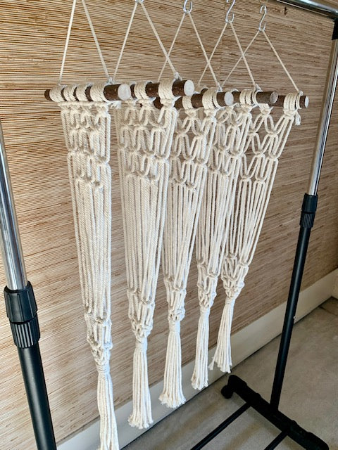 Atelier Plumbago - suspension florale en macramé